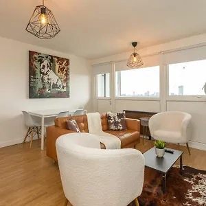 https://city-view-apartments-bow.brighton-hotels-england.com